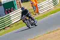 Vintage-motorcycle-club;eventdigitalimages;mallory-park;mallory-park-trackday-photographs;no-limits-trackdays;peter-wileman-photography;trackday-digital-images;trackday-photos;vmcc-festival-1000-bikes-photographs